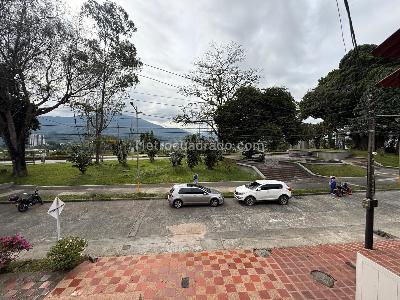 Casa de 5 alcobas en venta en Norte, Armenia, 210 m² · foto 9 de 12