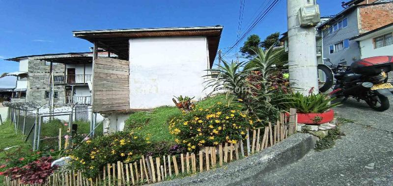 Lote en Venta, Barrio Colombia, Manizales - Más