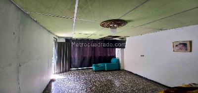 Casa en venta en Laureles Ii, Pereira · foto 3 de 13