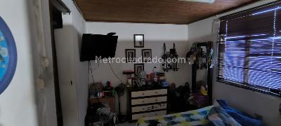 Casa de 5 alcobas en venta en Centro, Armenia, 237 m² · foto 7 de 11