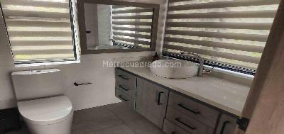 Casa de 5 alcobas en venta en Centenario, Armenia, 269 m² · foto 2 de 20
