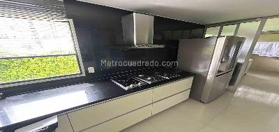 Casa de 4 alcobas en venta en Circunvalar, Pereira, 183 m² · foto 12 de 20