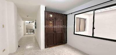 Casa en venta en Avenida 30 De Agosto, Pereira · foto 9 de 20