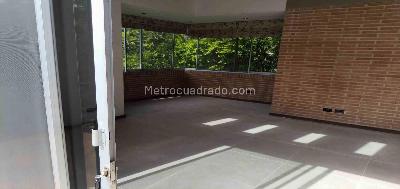 Casa de 5 alcobas en venta en Via Aeropuerto El Eden, Armenia, 456 m² · foto 3 de 20