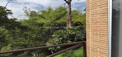 Casa de 5 alcobas en venta en Via Aeropuerto El Eden, Armenia, 456 m² · foto 7 de 20