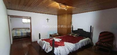 Casa en venta en Chipre, Manizales · foto 8 de 12