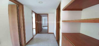 Apartamento en venta en Alpes, Pereira · foto 10 de 18