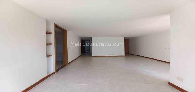 Apartamento en venta en Alpes, Pereira · foto 2 de 18