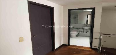 Casa de 4 alcobas en venta en Los Profesionales, Armenia, 238 m² · foto 14 de 20