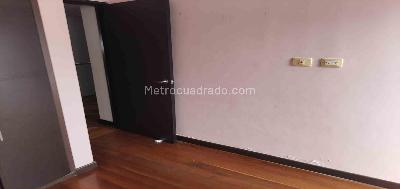 Casa de 4 alcobas en venta en Los Profesionales, Armenia, 238 m² · foto 4 de 20