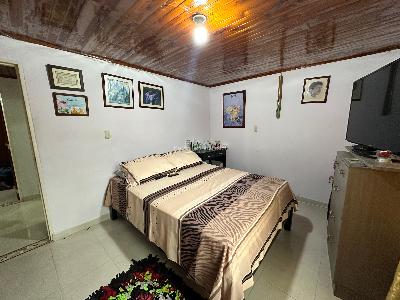 Casa de 5 alcobas en venta en Alcazar, Armenia, 400 m² · foto 4 de 19