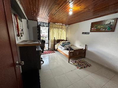 Casa de 5 alcobas en venta en Alcazar, Armenia, 400 m² · foto 6 de 19