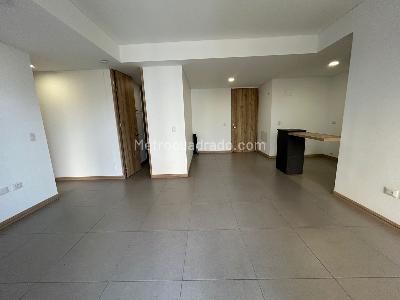 Apartamento en venta en Pinares, Pereira · foto 3 de 20