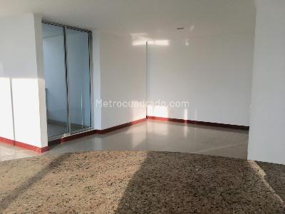 Apartamento de 3 alcobas en venta en Pinares, Pereira, 182 m² · foto 3 de 9