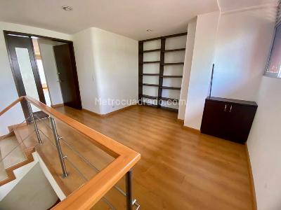 Casa de 4 alcobas en venta en Laureles, Armenia, 495 m² · foto 13 de 19