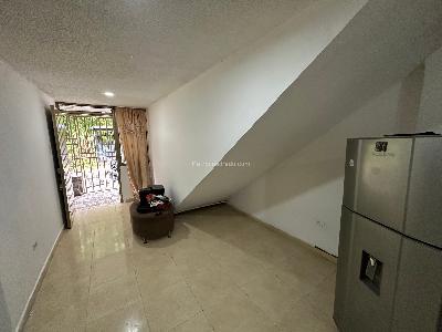 Casa de 5 alcobas en venta en 7 De Agosto, Armenia, 91 m² · foto 3 de 20