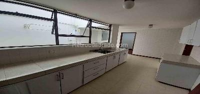 Apartamento de 4 alcobas en venta en Cable, Manizales, 168 m² · foto 15 de 18