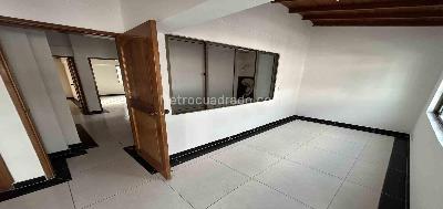 Casa de 3 alcobas en venta en Alamos, Pereira, 160 m² · foto 10 de 20