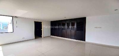 Apartamento en venta en Centro, Pereira · foto 3 de 20