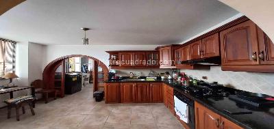 Apartamento de 2 alcobas en venta en Centro, Pereira, 120 m² · foto 10 de 17