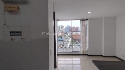 Apartaestudio en venta en Alta Suiza, Manizales, 35 m² · foto 3 de 16