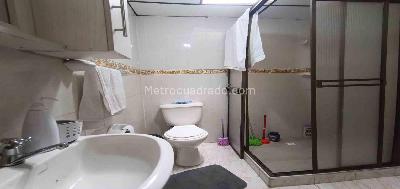 Casa de 5 alcobas en venta en Los Alcazares, Manizales, 256 m² · foto 8 de 20