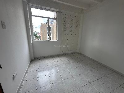 Apartamento en venta en Granada, Armenia · foto 2 de 20