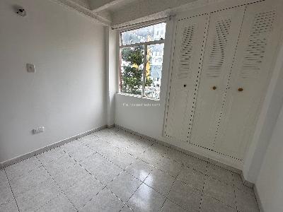 Apartamento en venta en Granada, Armenia · foto 3 de 20