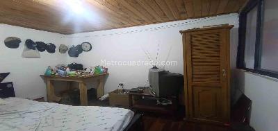 Casa de 5 alcobas en venta en Uribe, Manizales, 221 m² · foto 4 de 20