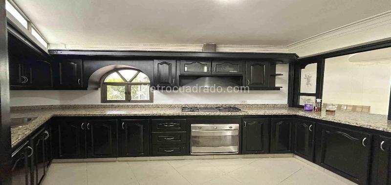 Casa en Arriendo, Comuna Universidad / Barrio Pinares, Pereira - Więcej