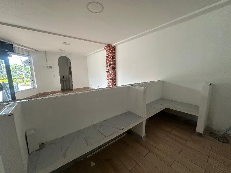 Local Comercial en Arriendo, Avenida Centenario, Armenia - Más