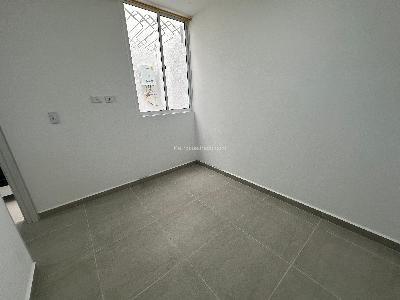 Casa de 3 alcobas en venta en Av Bolivar, Armenia, 40 m² · foto 2 de 20