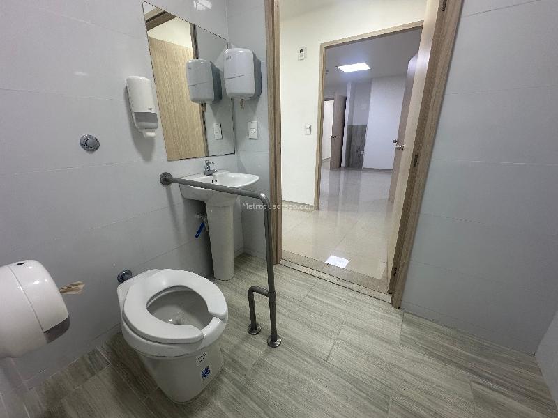 Local Comercial en Venta, Fundadores, Armenia - Más