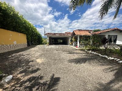 Casa de 5 alcobas en venta en Via Aeropuerto El Eden, Armenia, 502 m² · foto 12 de 20