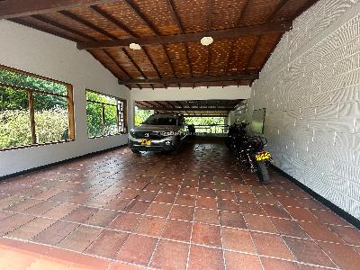 Casa de 5 alcobas en venta en Via Aeropuerto El Eden, Armenia, 502 m² · foto 14 de 20