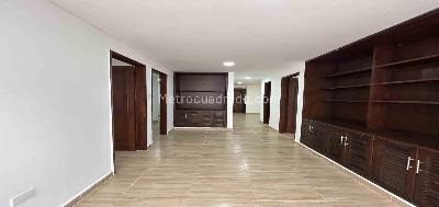 Apartamento en venta en Alamos, Pereira · foto 2 de 15