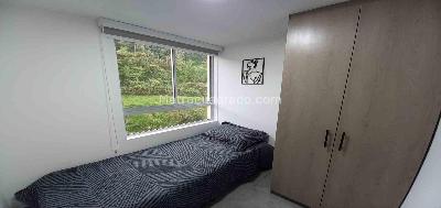 Apartamento en venta en Alcazares, Manizales · foto 9 de 20
