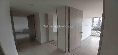 Apartamento de 3 alcobas en venta en Avenida Alberto Mendoza, Manizales, 119 m² · foto 3 de 20