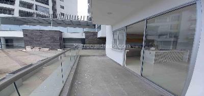 Apartamento de 3 alcobas en venta en Avenida Alberto Mendoza, Manizales, 115 m² · foto 3 de 20