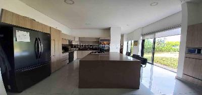 Casa de 4 alcobas en venta en Cerritos, Pereira, 350 m² · foto 8 de 20