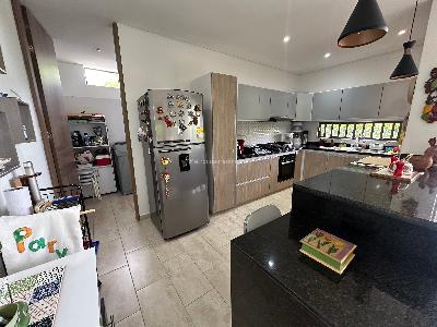 Casa de 3 alcobas en venta en Via Aeropuerto El Eden, Armenia, 228 m² · foto 17 de 20