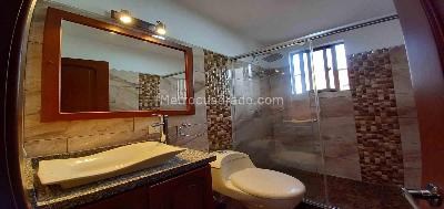 Casa de 5 alcobas en venta en Avenida Alberto Mendoza, Manizales, 220 m² · foto 15 de 20