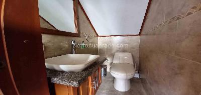 Casa de 5 alcobas en venta en Avenida Alberto Mendoza, Manizales, 220 m² · foto 5 de 20