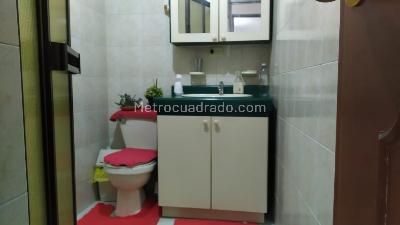 Apartamento de 3 alcobas en venta en Bavaria, Manizales, 103 m² · foto 11 de 20