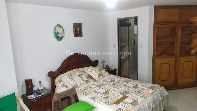 Apartamento de 3 alcobas en venta en Bavaria, Manizales, 103 m² · foto 2 de 20