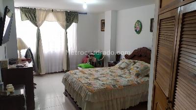 Apartamento de 3 alcobas en venta en Bavaria, Manizales, 103 m² · foto 6 de 20