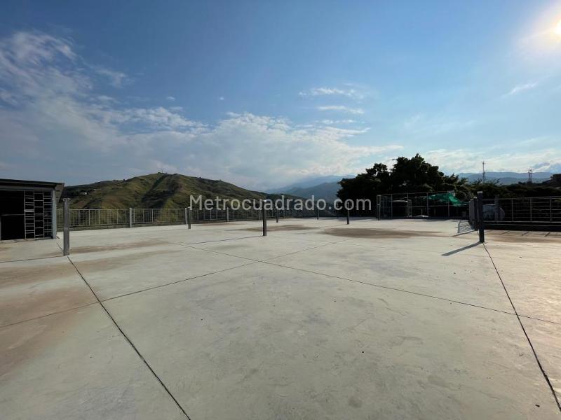 Local Comercial en Arriendo, Terron Colorado, Cali - Más