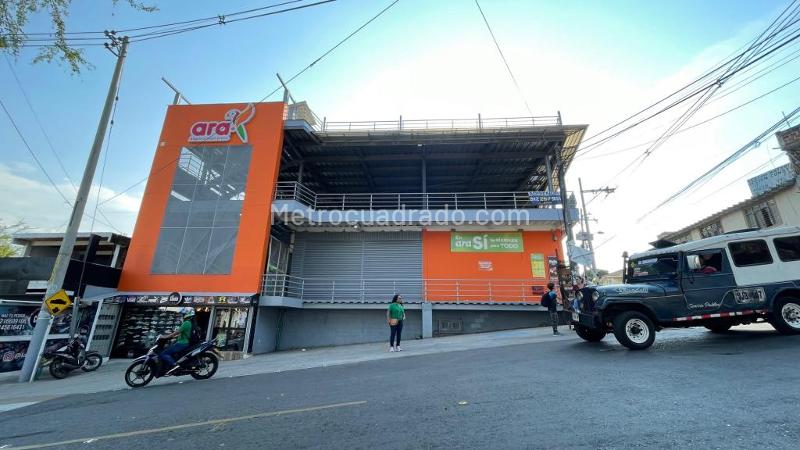 Local Comercial en Arriendo, Terron Colorado, Cali - Más