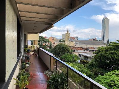 Apartamento de 3 alcobas en venta en Granada, Cali, 164 m² · foto 6 de 12