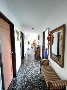 Apartamento de 3 alcobas en venta en Granada, Cali, 164 m² · foto 9 de 12
